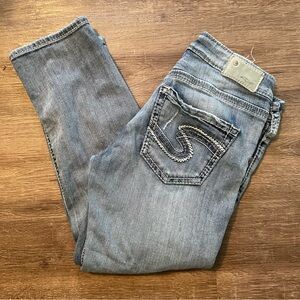 Silver Jeans Aiko Distressed Capri
